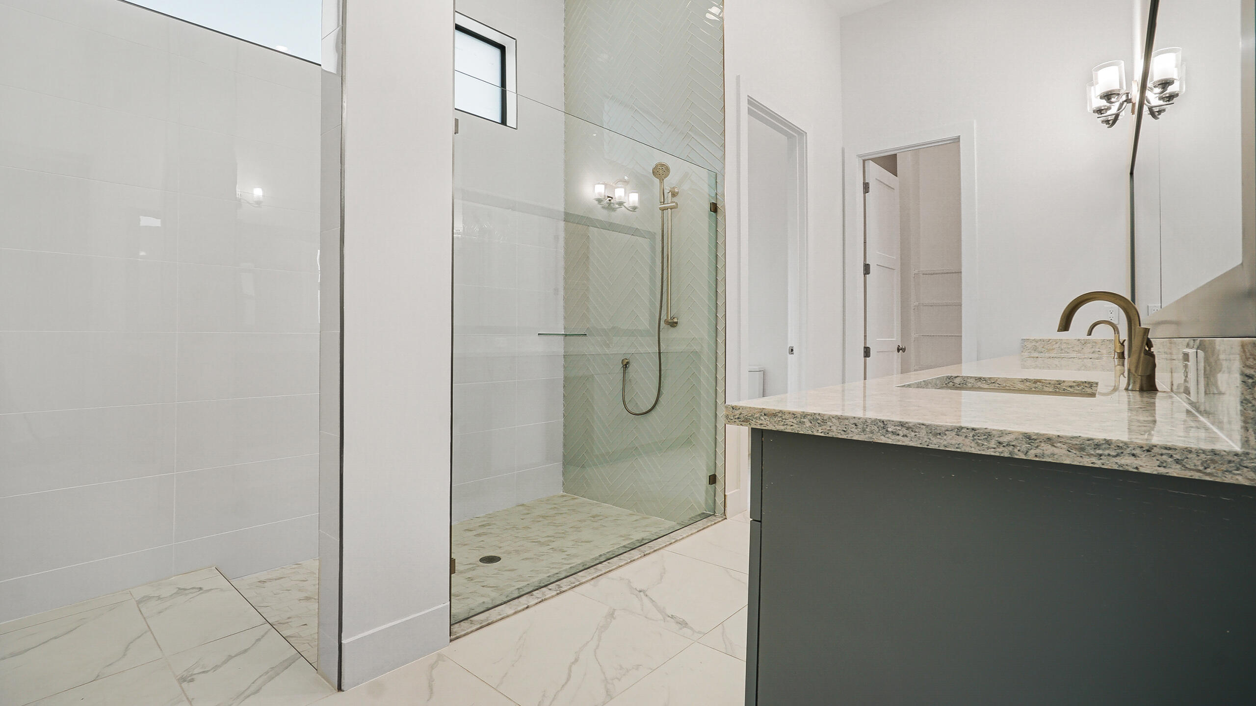 ARTISTRY - Residential