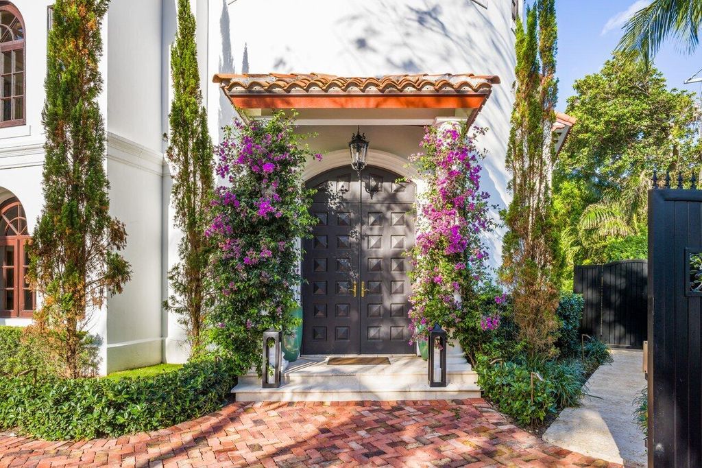 Photo of 350 E Ocean Avenue, Lantana, FL 33462 (MLS # R11167598)