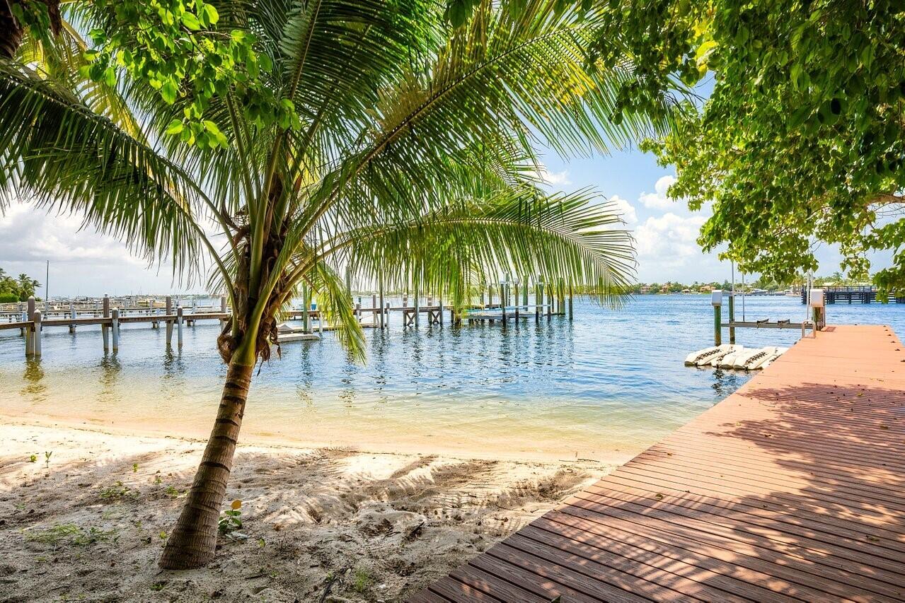 HYPOLUXO ISLAND ADD - Residential Lease