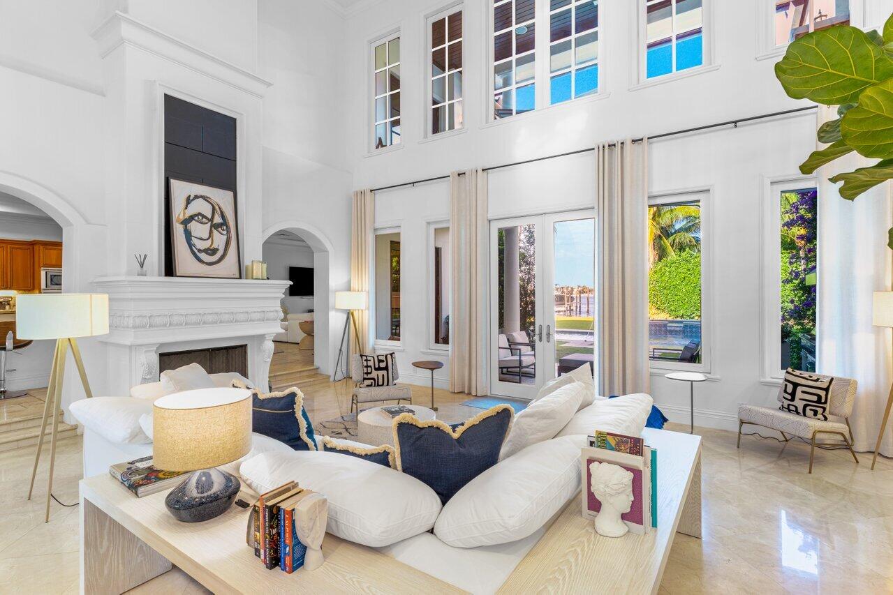 HYPOLUXO ISLAND ADD - Residential Lease