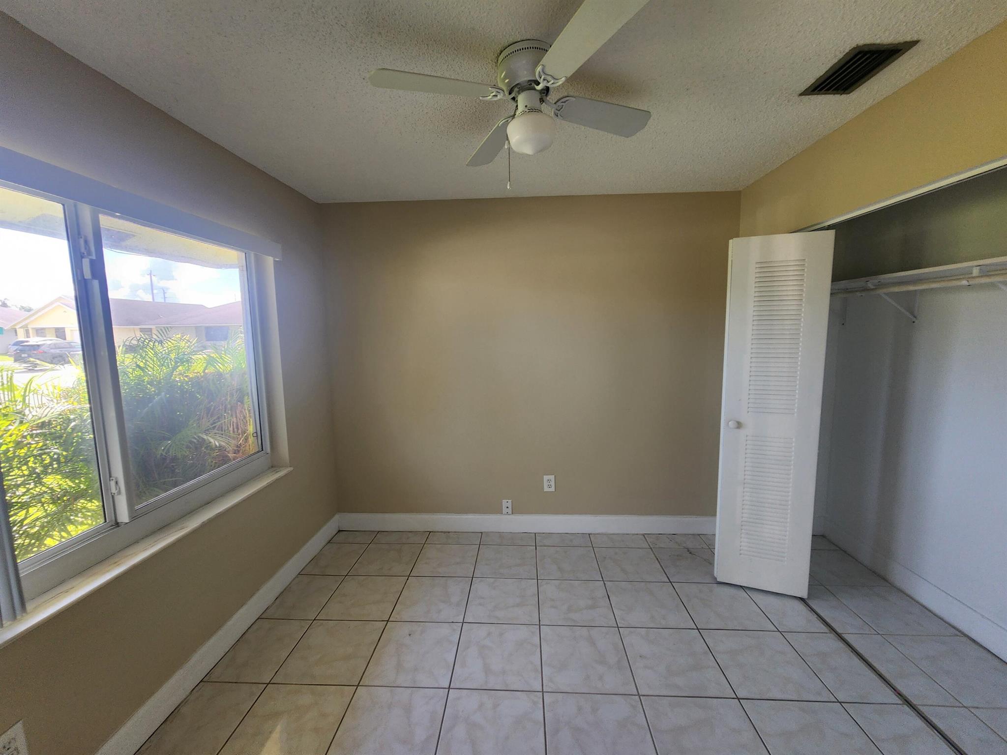 Summit Pines Un 04 - Residential Lease