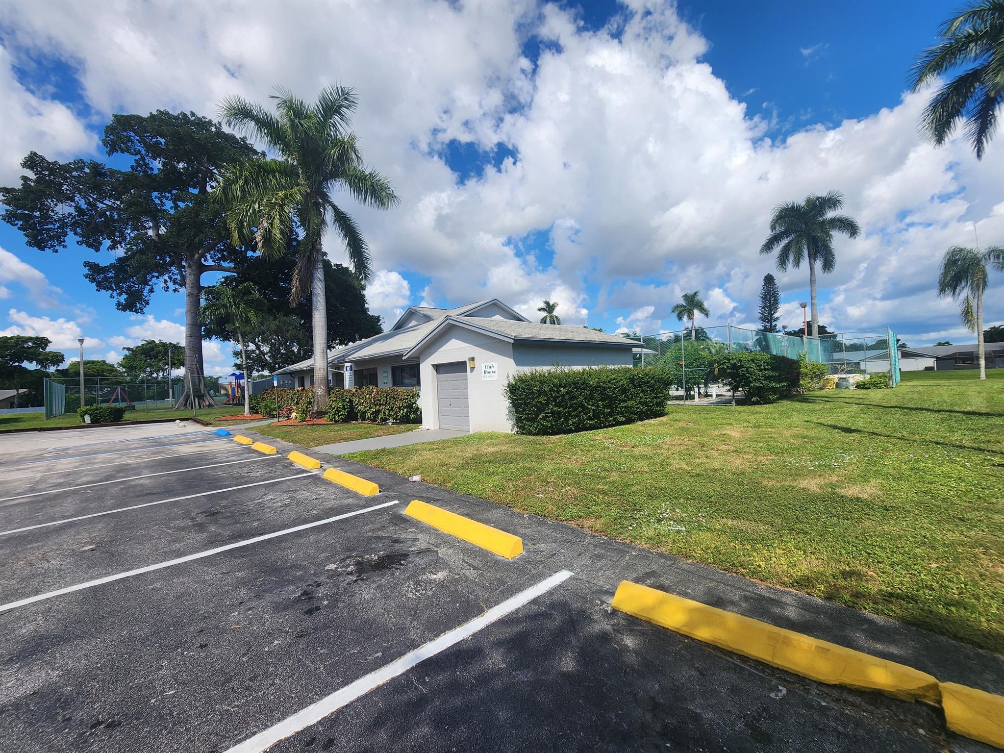 Summit Pines Un 04 - Residential Lease