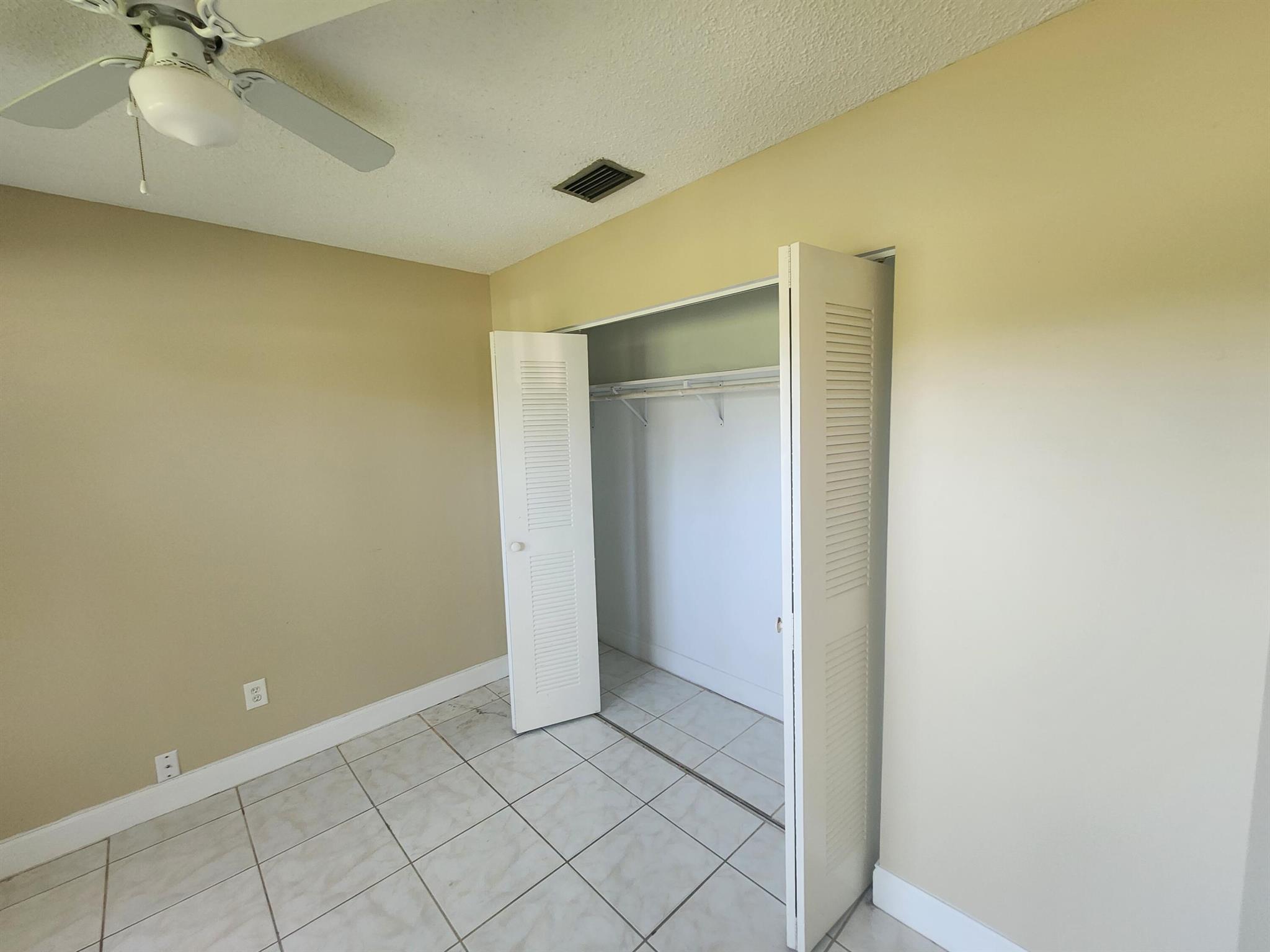Summit Pines Un 04 - Residential Lease