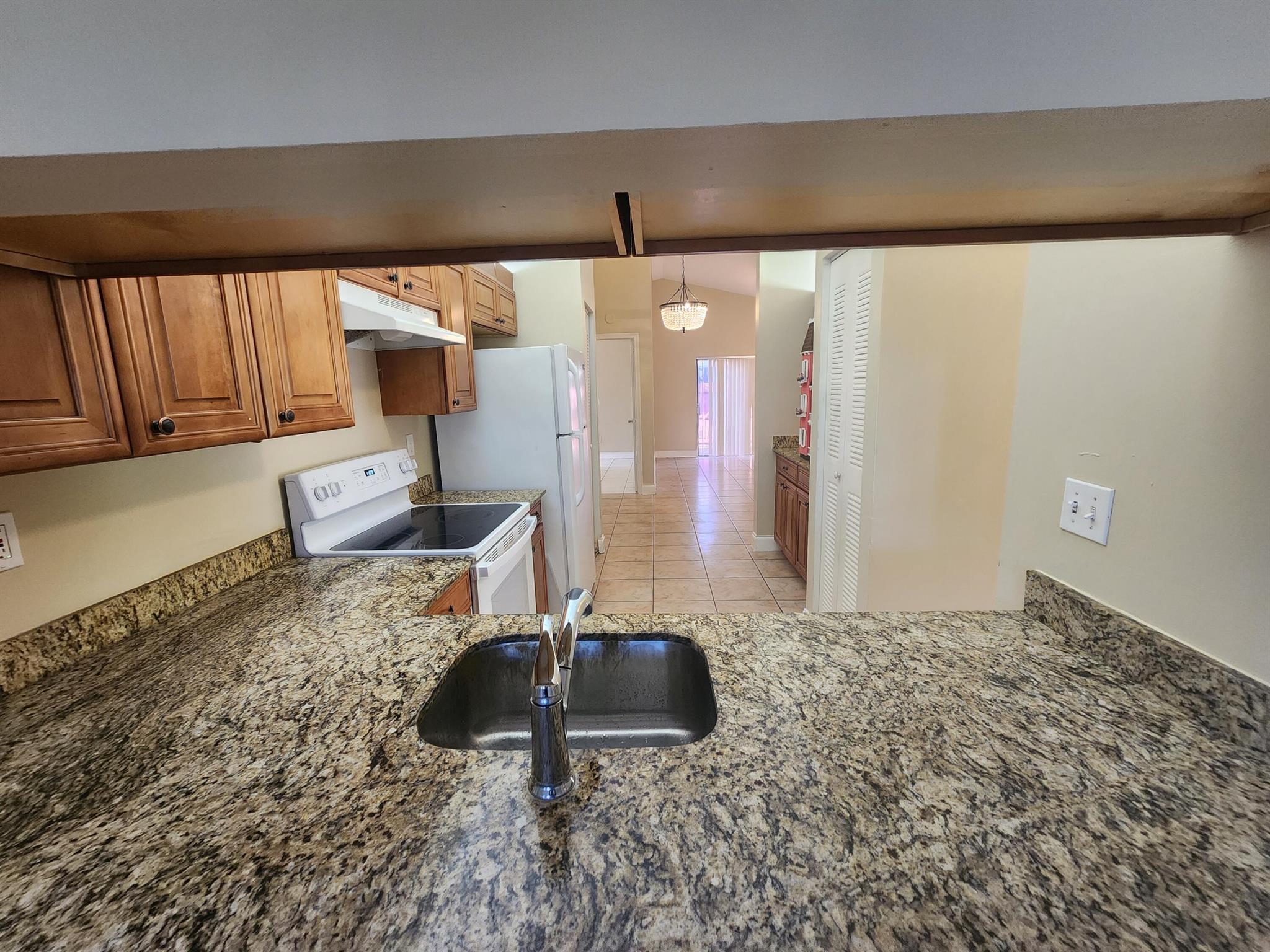 Summit Pines Un 04 - Residential Lease