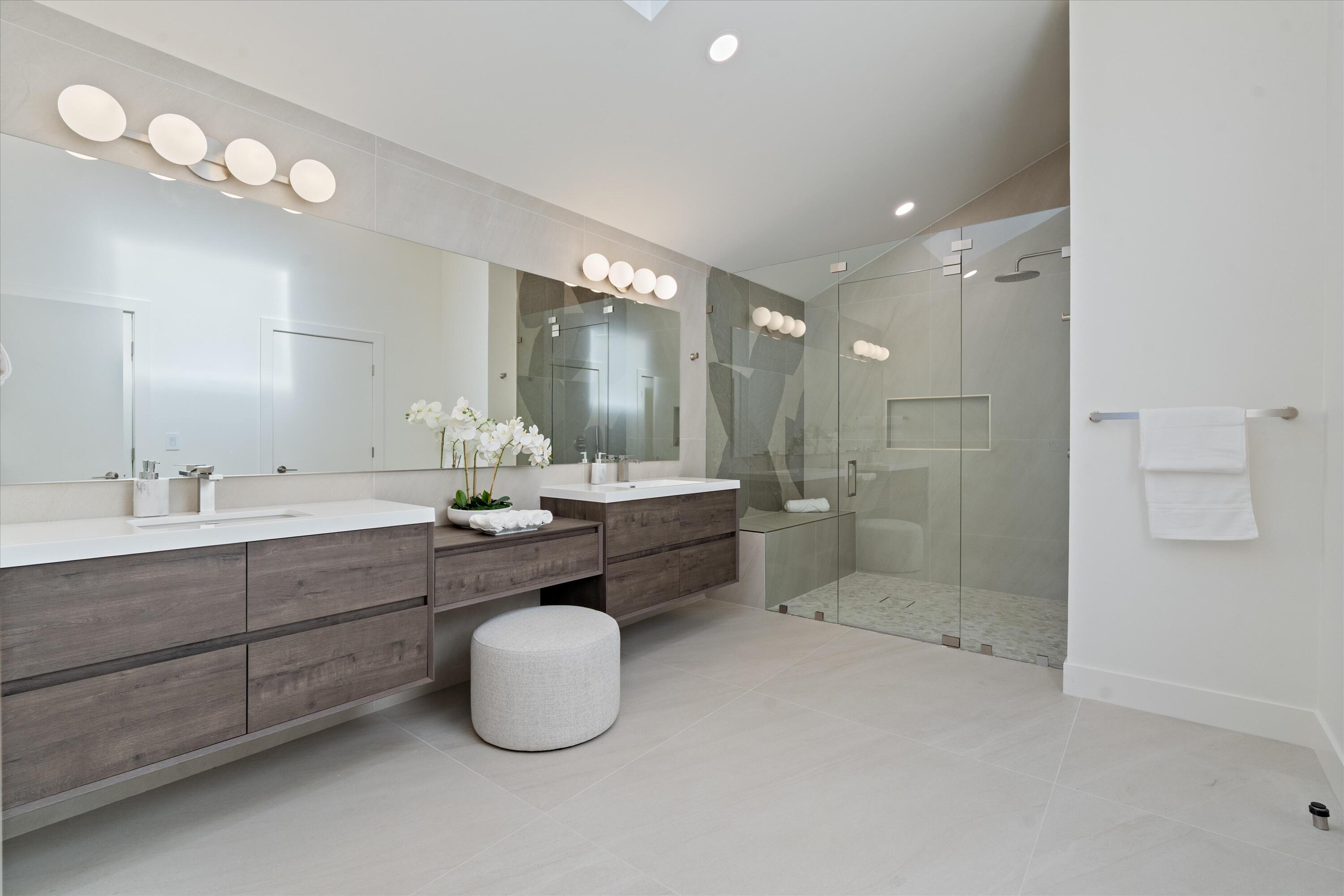 STEEPLE CHASE / POLO CLUB - Residential