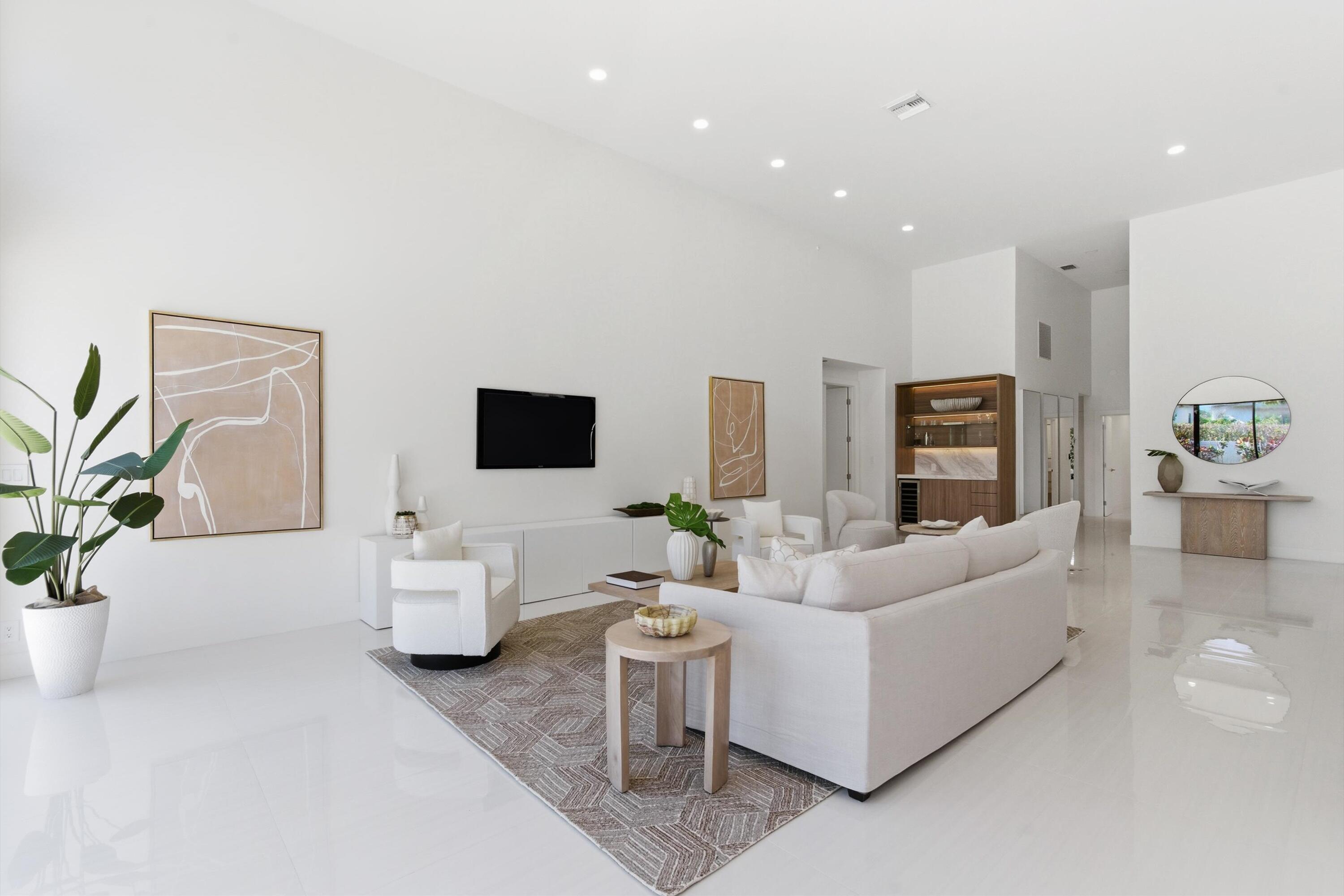 STEEPLE CHASE / POLO CLUB - Residential