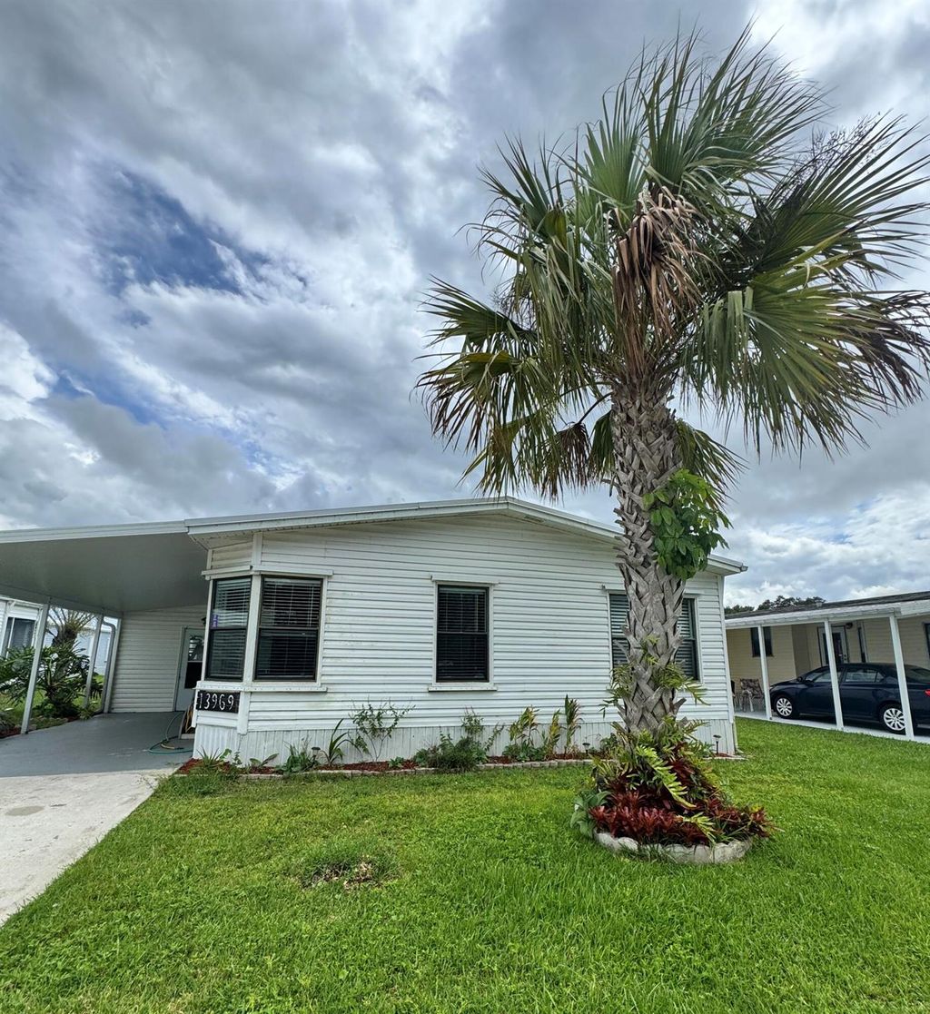 Photo of 13969 Adelfa Avenue, Fort Pierce, FL 34951 (MLS # R11121617)