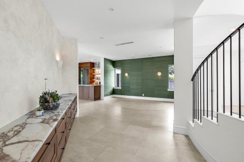 Tiny photo for 2300 NE 34th Court, Lighthouse Point, FL 33064 (MLS # B26042421)