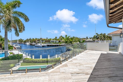 Tiny photo for 2300 NE 34th Court, Lighthouse Point, FL 33064 (MLS # B26042421)