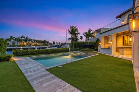 Tiny photo for 2300 NE 34th Court, Lighthouse Point, FL 33064 (MLS # B26042421)