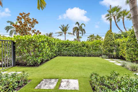 Tiny photo for 2300 NE 34th Court, Lighthouse Point, FL 33064 (MLS # B26042421)