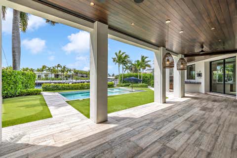 Tiny photo for 2300 NE 34th Court, Lighthouse Point, FL 33064 (MLS # B26042421)