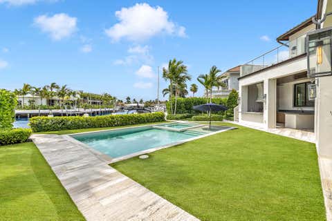 Tiny photo for 2300 NE 34th Court, Lighthouse Point, FL 33064 (MLS # B26042421)