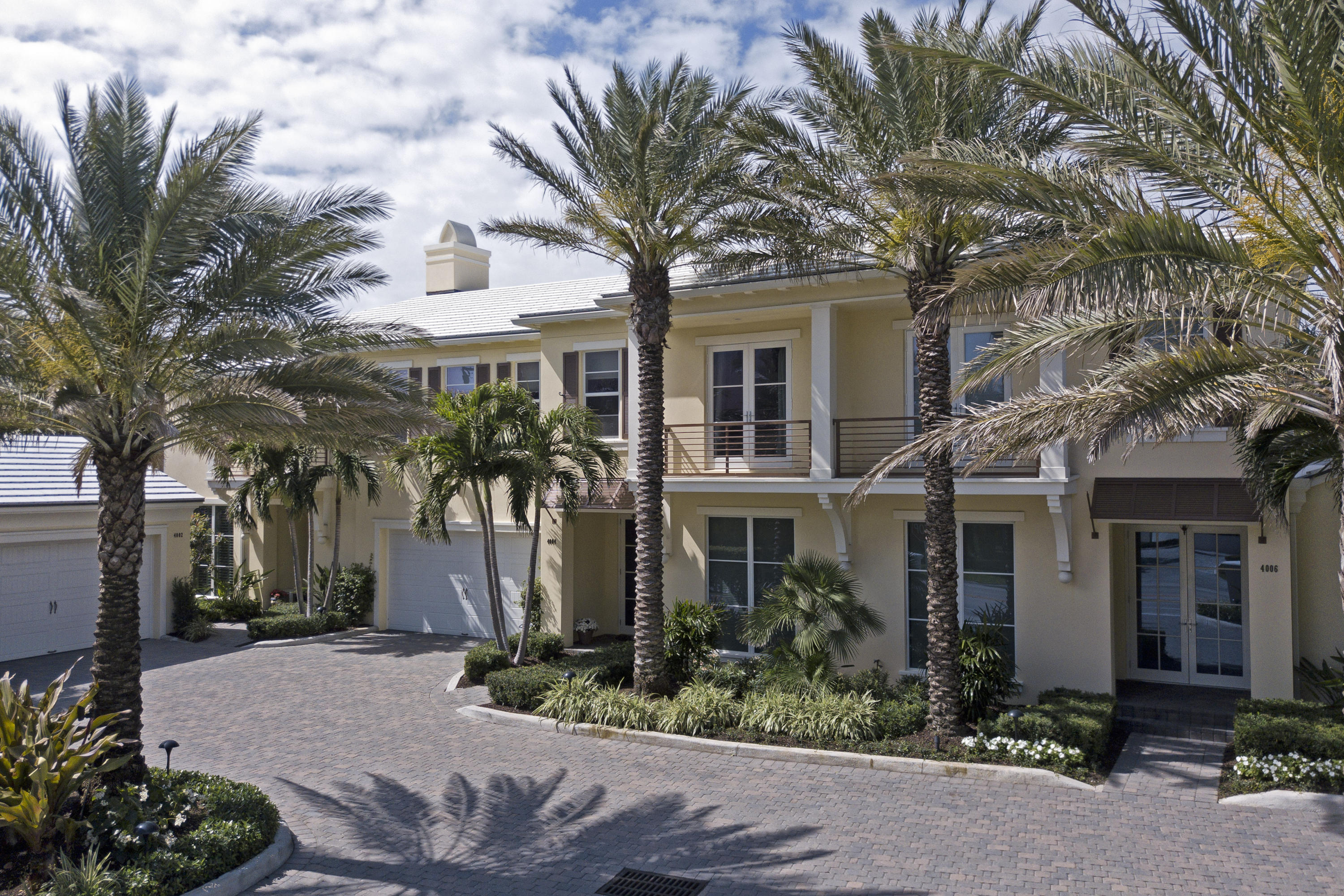 Villas of 4001 N Ocean - Residential