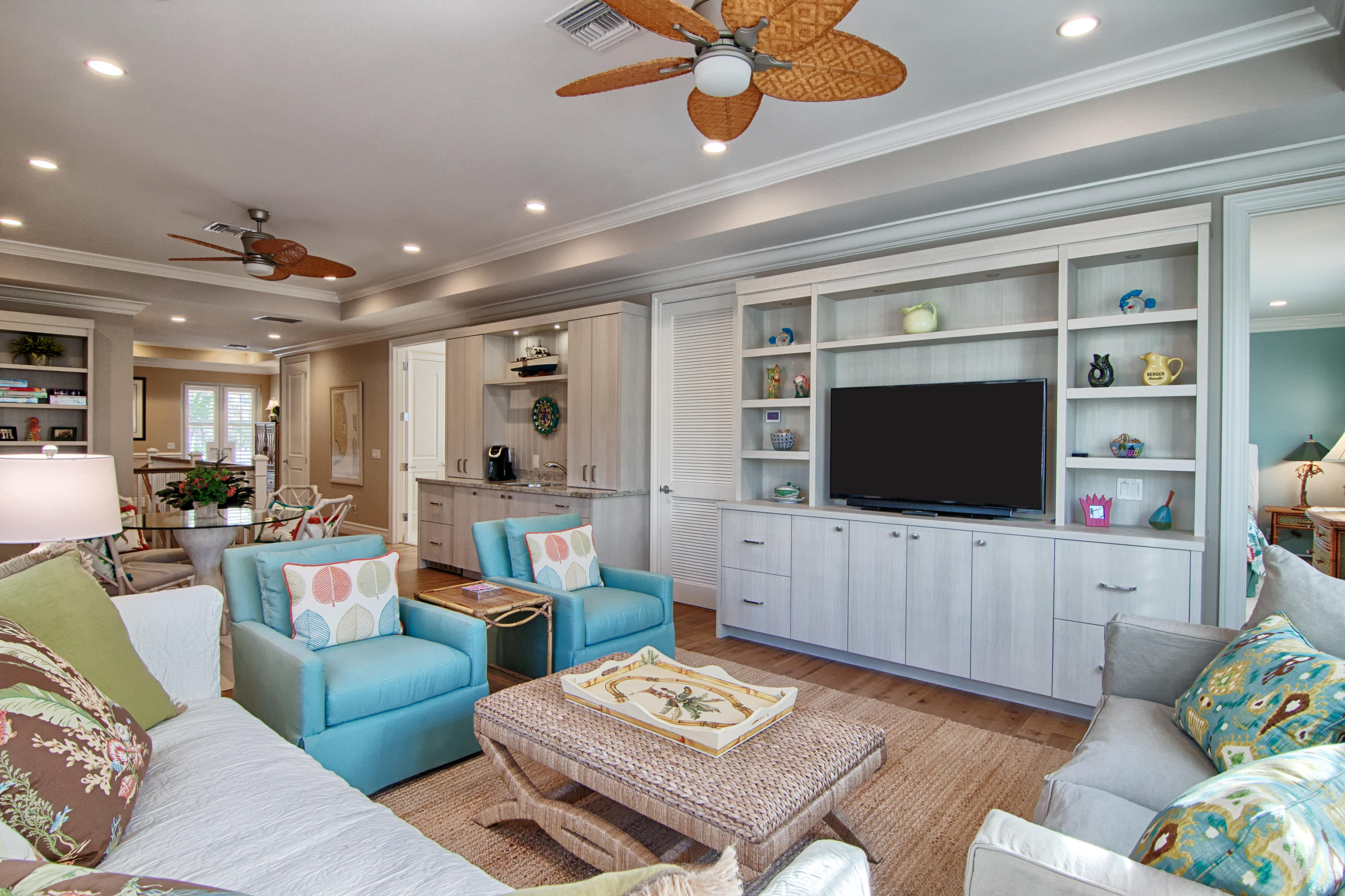 Villas of 4001 N Ocean - Residential