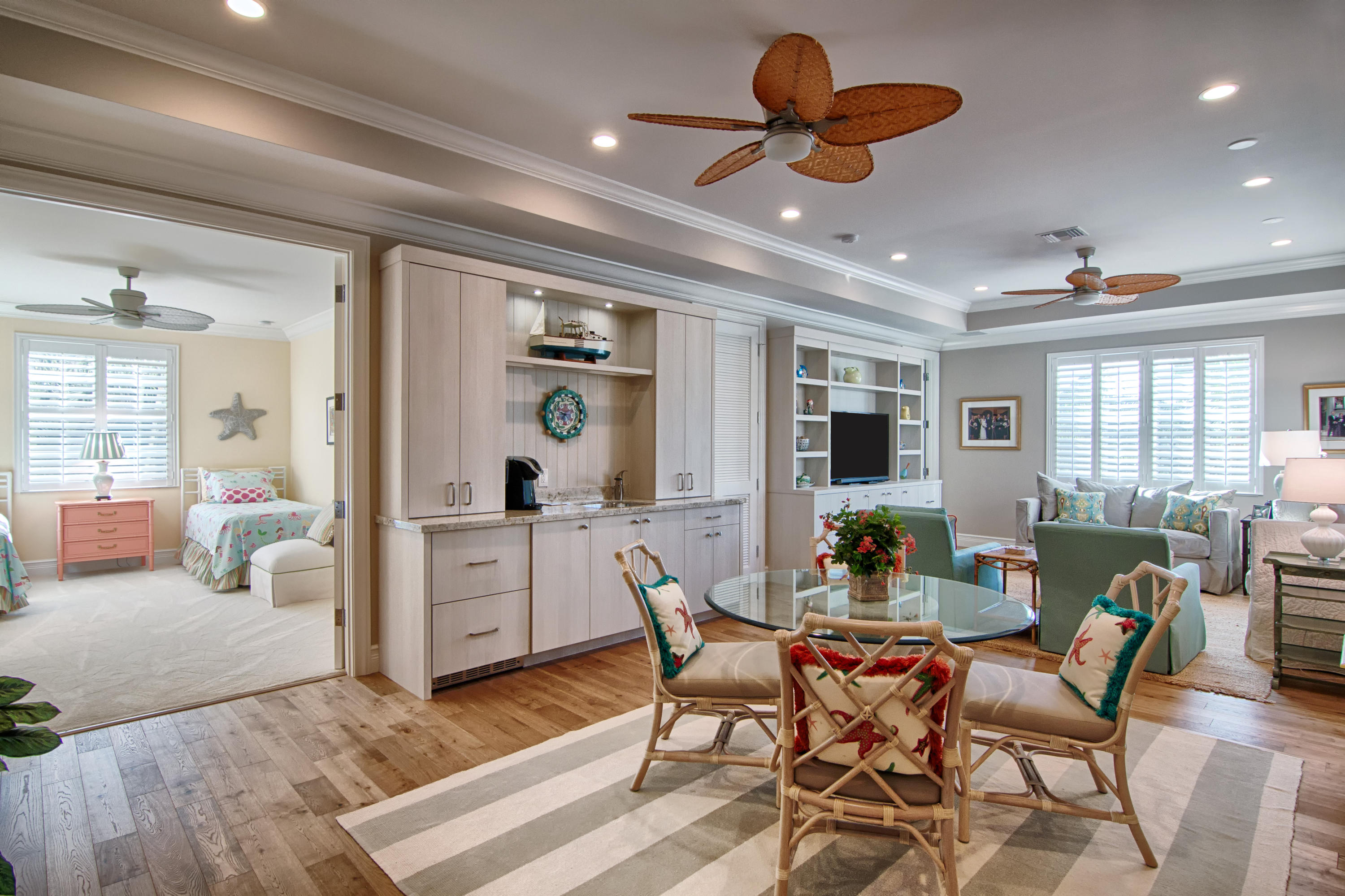 Villas of 4001 N Ocean - Residential