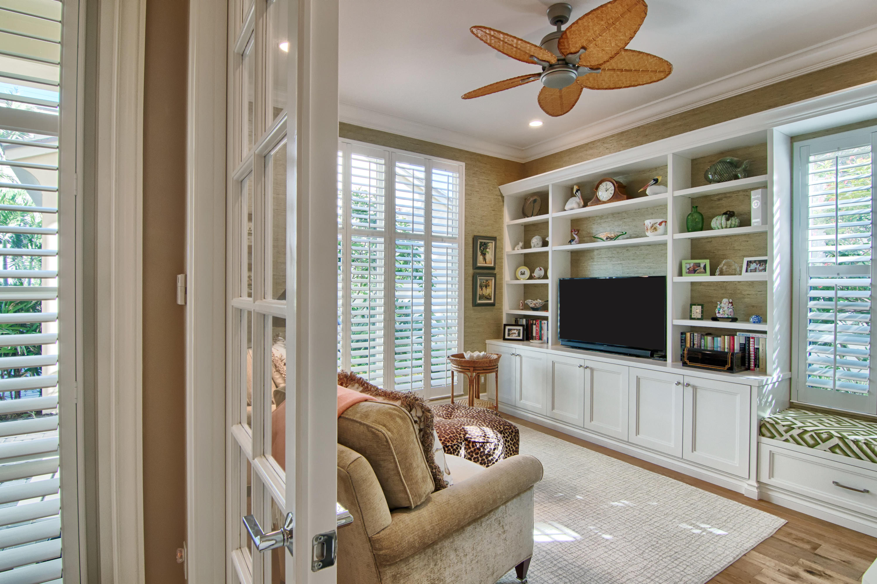 Villas of 4001 N Ocean - Residential