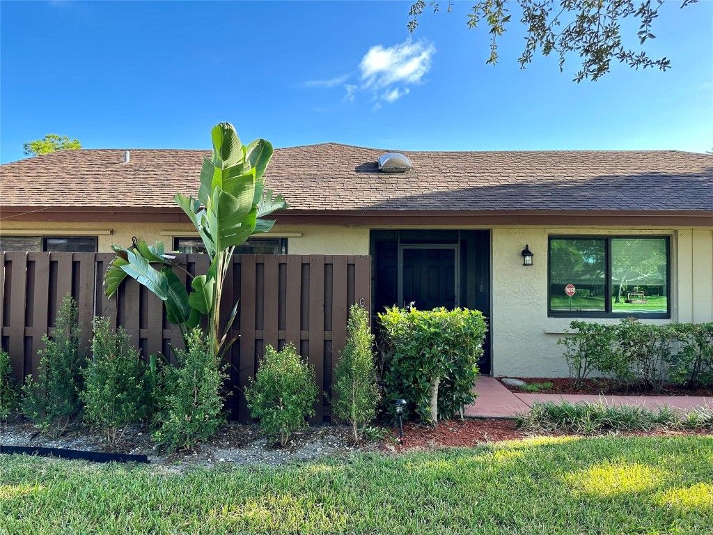 Photo of 22630 Vistawood Way, Boca Raton, FL 33428 (MLS # F10408487)