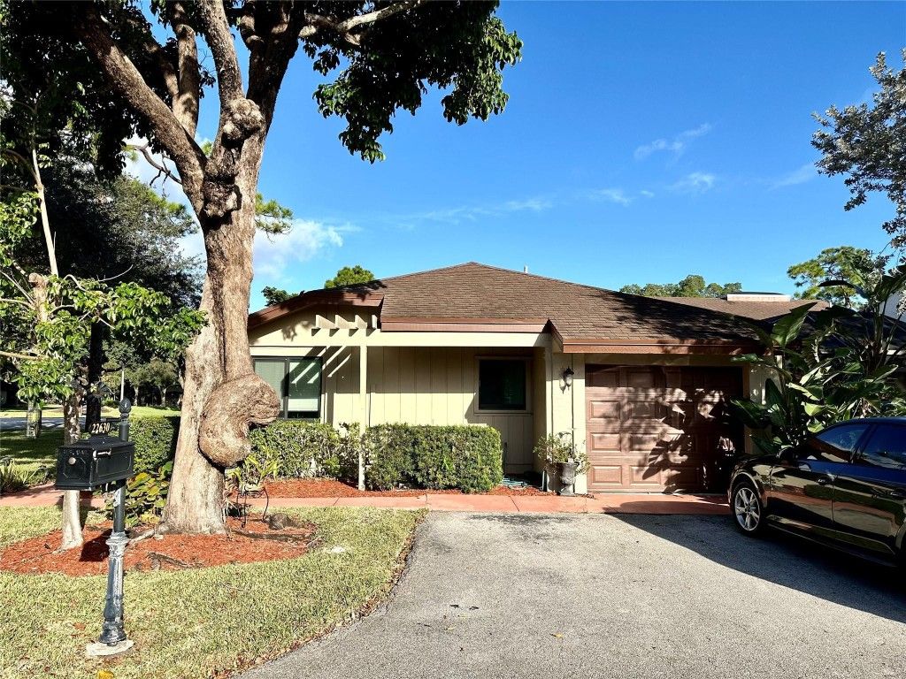 Photo of 22630 Vistawood Way, Boca Raton, FL 33428 (MLS # F10408487)