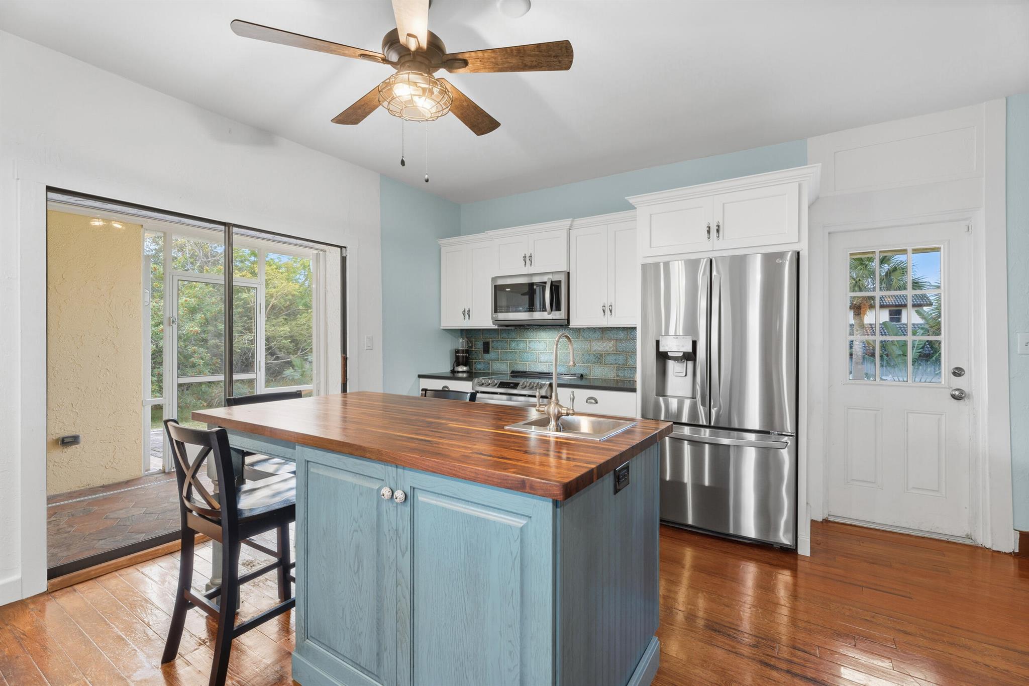 TOP OF WALTON RESUBDIVISI - Residential