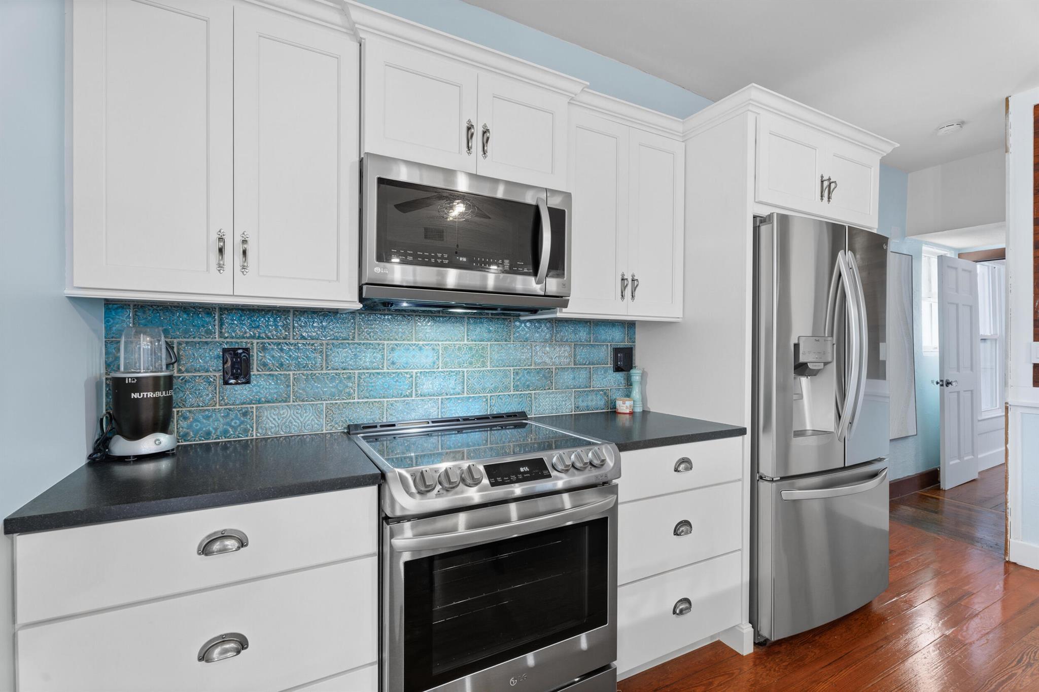 TOP OF WALTON RESUBDIVISI - Residential