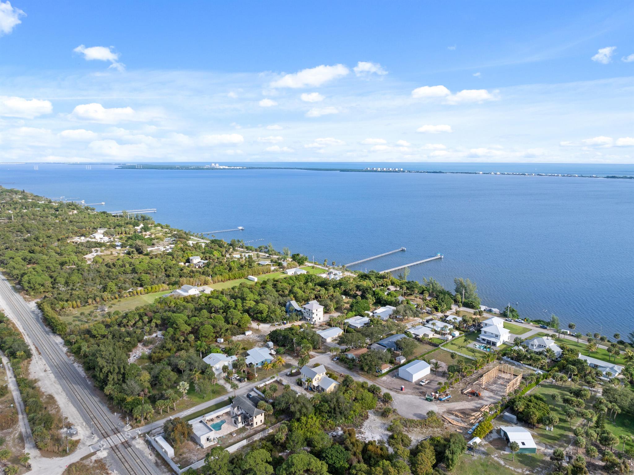 TOP OF WALTON RESUBDIVISI - Residential