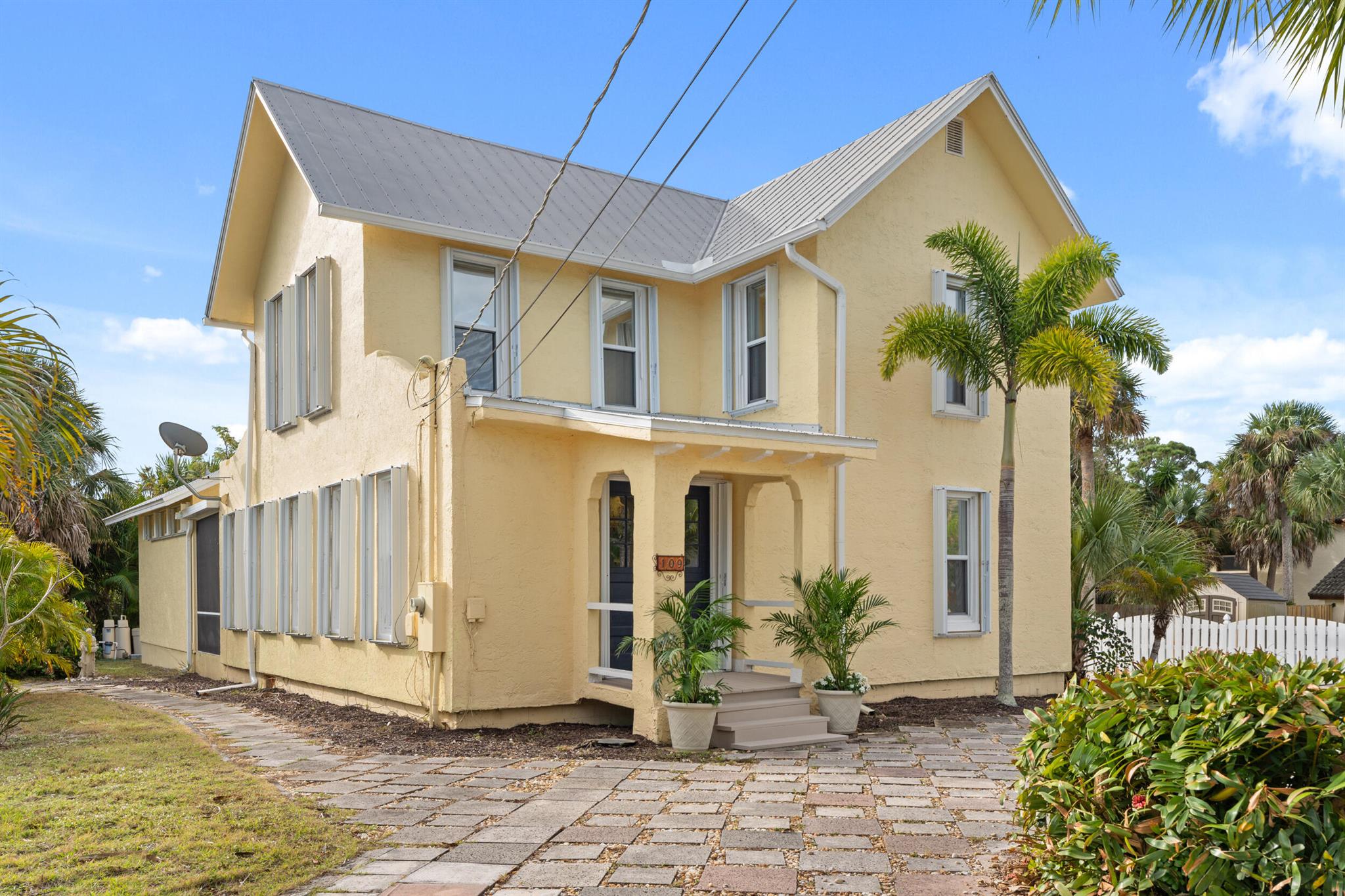 TOP OF WALTON RESUBDIVISI - Residential