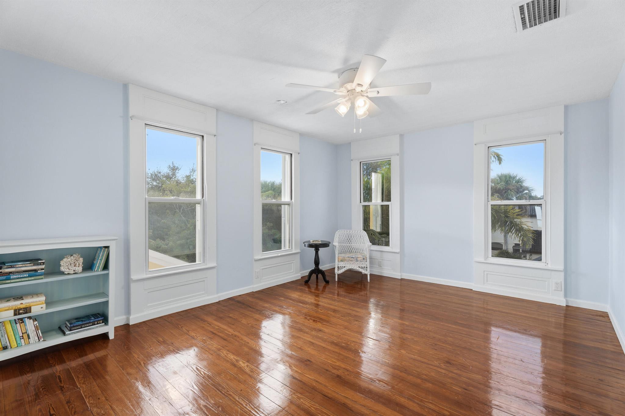 TOP OF WALTON RESUBDIVISI - Residential