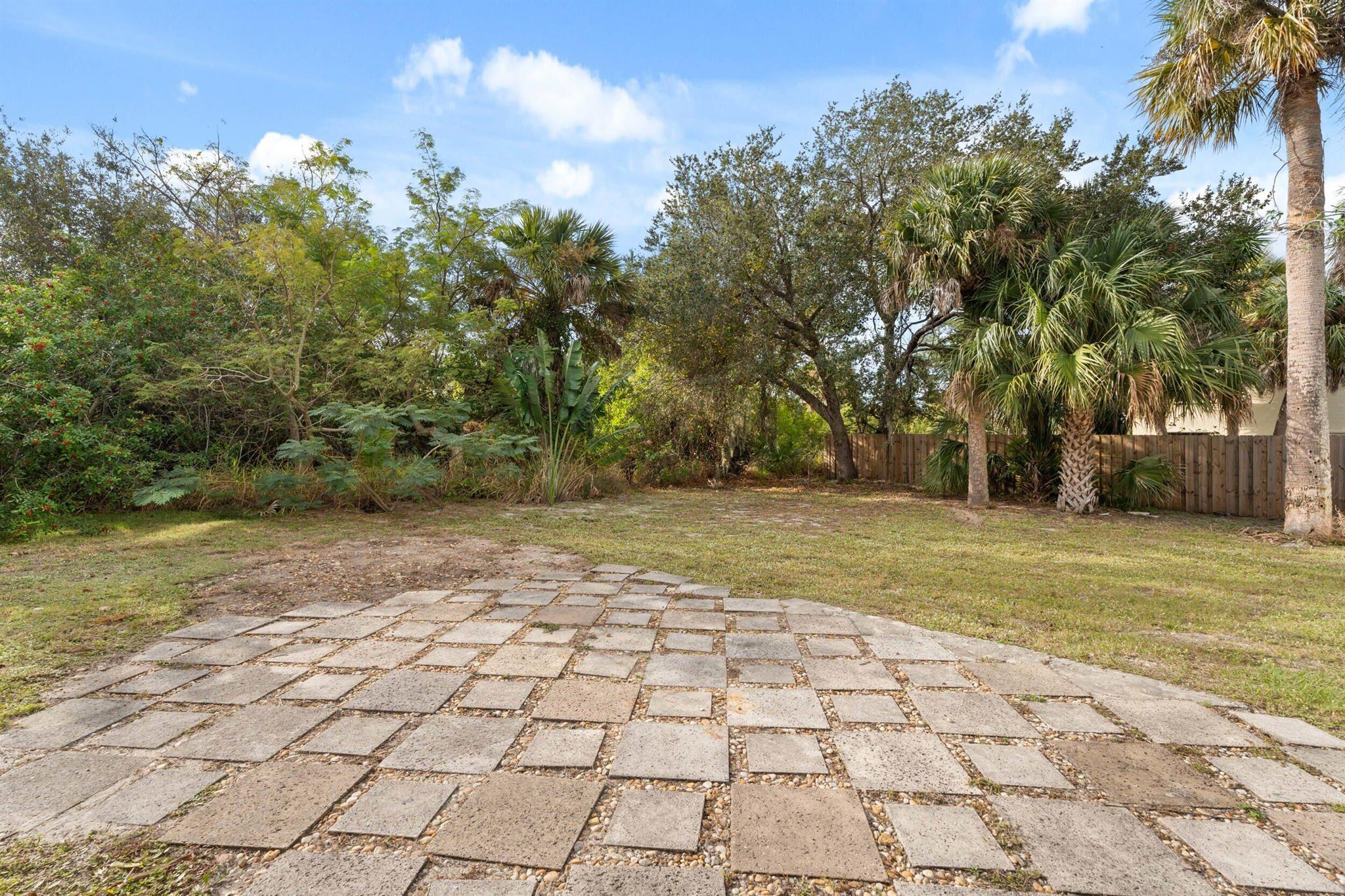 TOP OF WALTON RESUBDIVISI - Residential