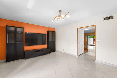 Tiny photo for 3909 Parkside Lane #234, Hollywood, FL 33021 (MLS # B26031961)