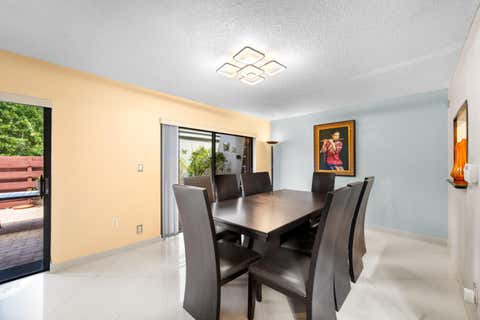 Tiny photo for 3909 Parkside Lane #234, Hollywood, FL 33021 (MLS # B26031961)
