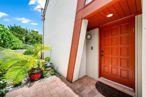 Tiny photo for 3909 Parkside Lane #234, Hollywood, FL 33021 (MLS # B26031961)