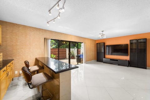 Tiny photo for 3909 Parkside Lane #234, Hollywood, FL 33021 (MLS # B26031961)