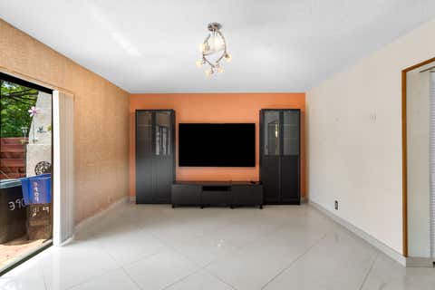 Tiny photo for 3909 Parkside Lane #234, Hollywood, FL 33021 (MLS # B26031961)