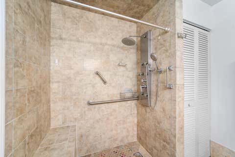 Tiny photo for 3909 Parkside Lane #234, Hollywood, FL 33021 (MLS # B26031961)