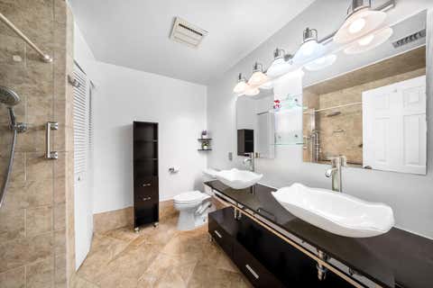 Tiny photo for 3909 Parkside Lane #234, Hollywood, FL 33021 (MLS # B26031961)