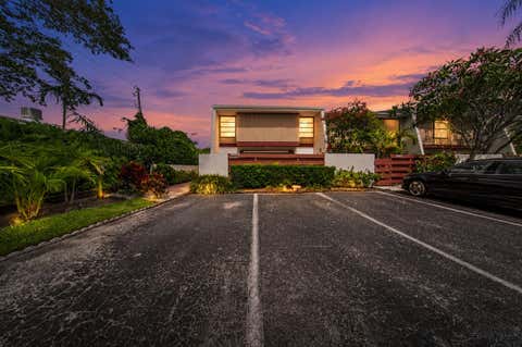 Tiny photo for 3909 Parkside Lane #234, Hollywood, FL 33021 (MLS # B26031961)