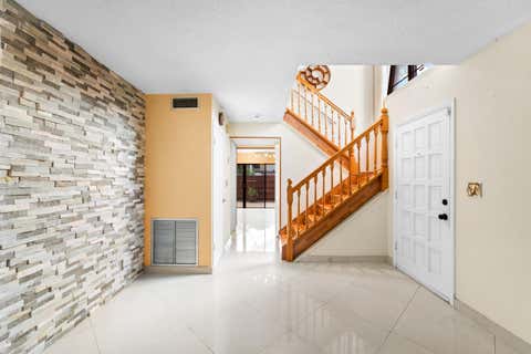 Tiny photo for 3909 Parkside Lane #234, Hollywood, FL 33021 (MLS # B26031961)