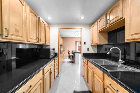 Tiny photo for 3909 Parkside Lane #234, Hollywood, FL 33021 (MLS # B26031961)
