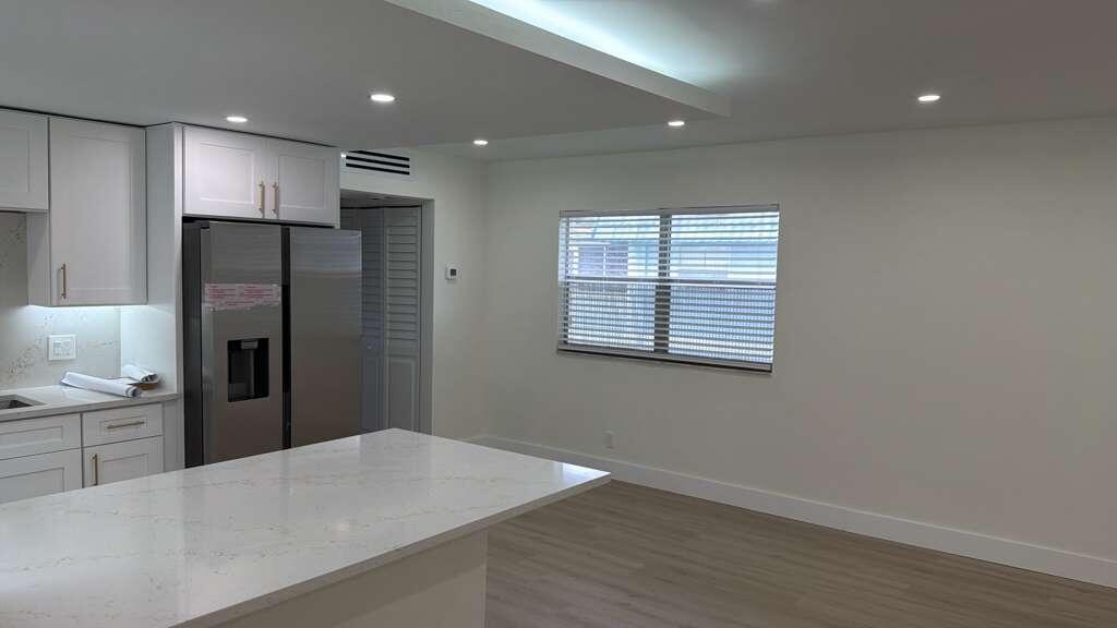 KINGS POINT BRITTANY CONDOS - Residential