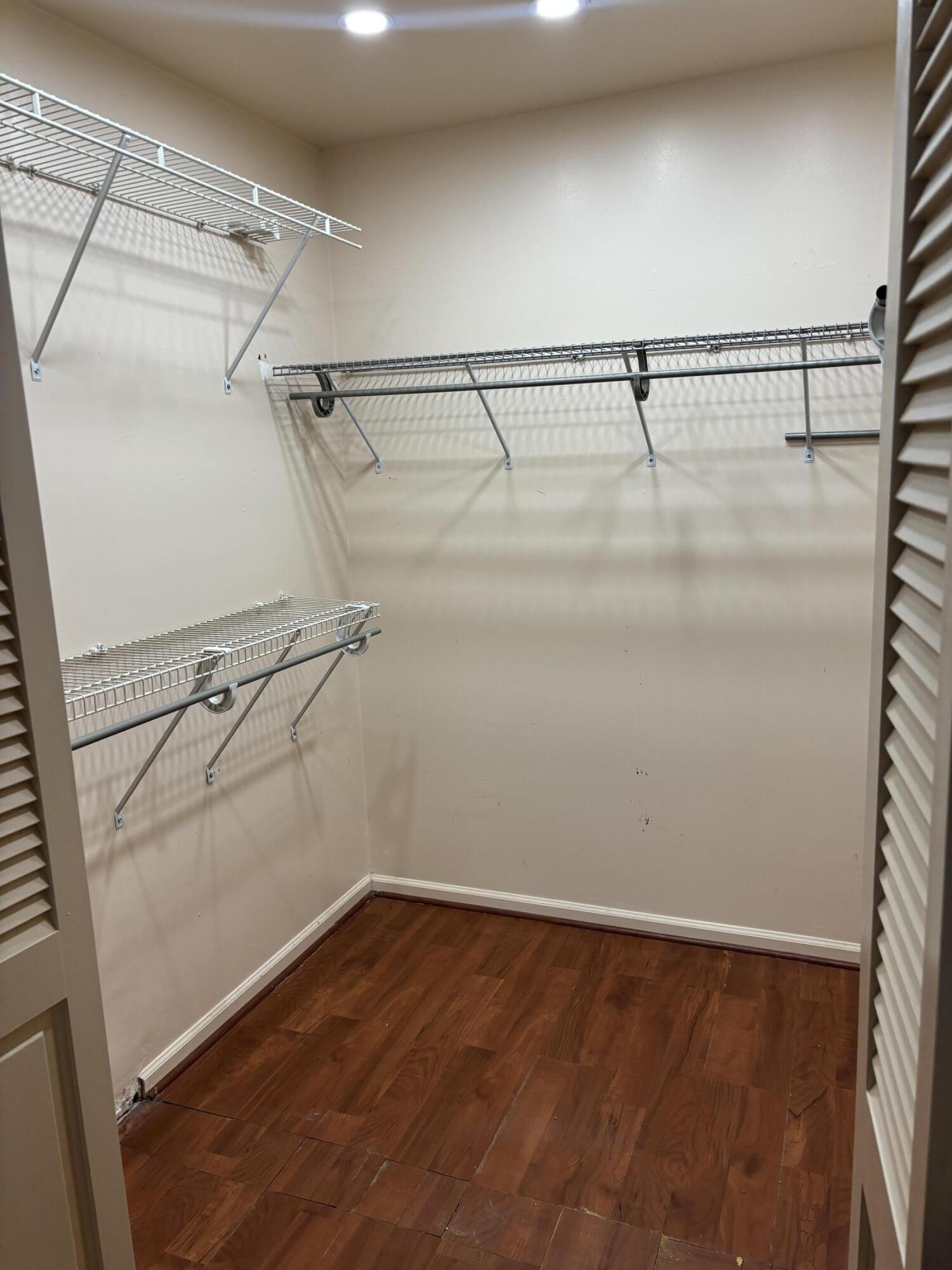 Greentree Villas Condos - Residential