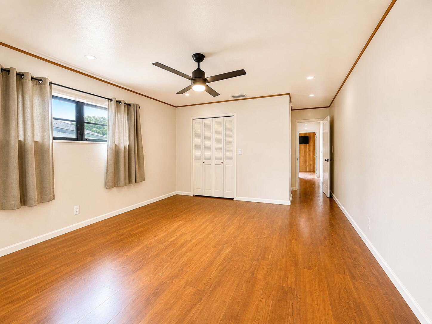Greentree Villas Condos - Residential