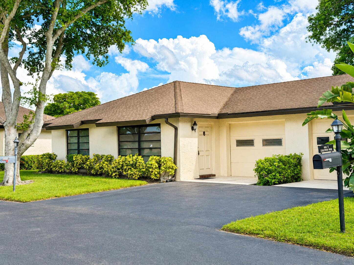 Greentree Villas Condos - Residential