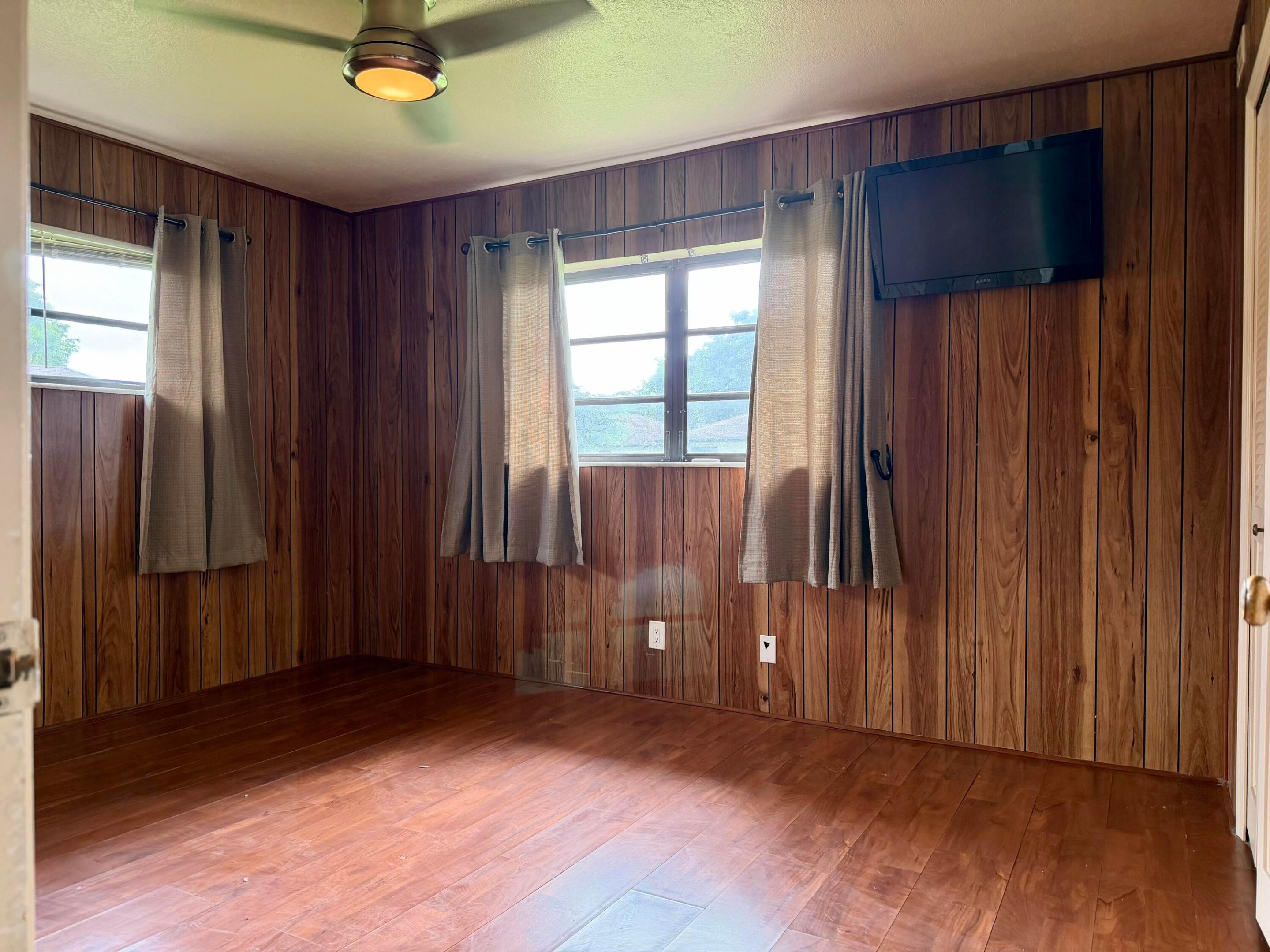 Greentree Villas Condos - Residential