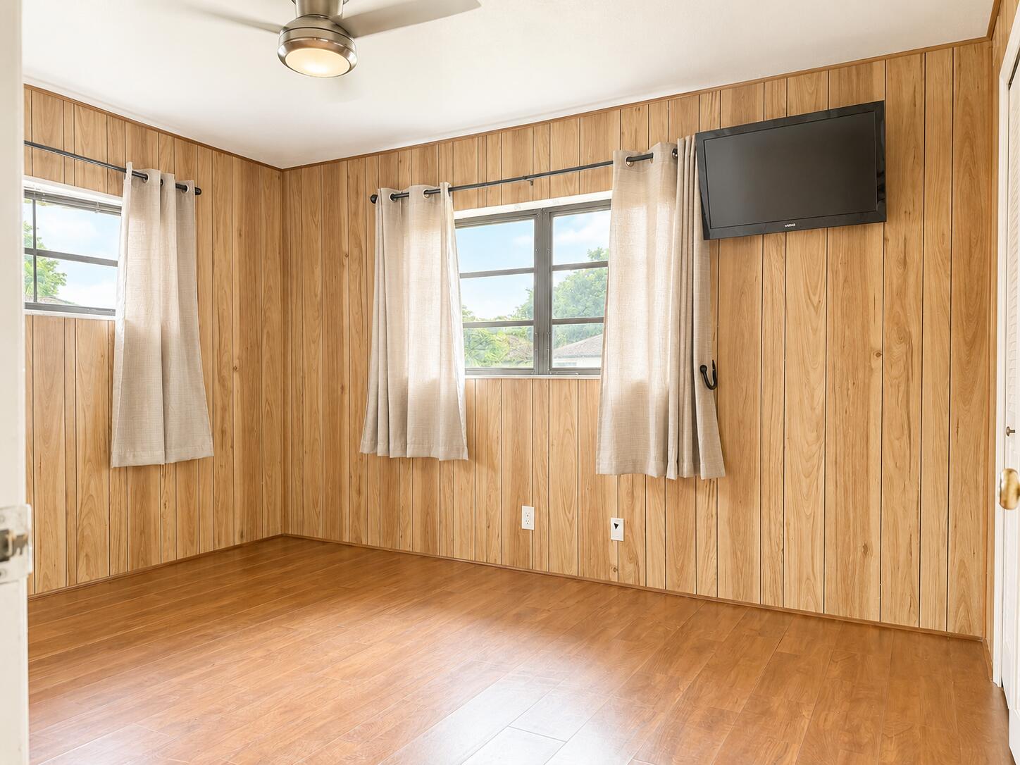 Greentree Villas Condos - Residential