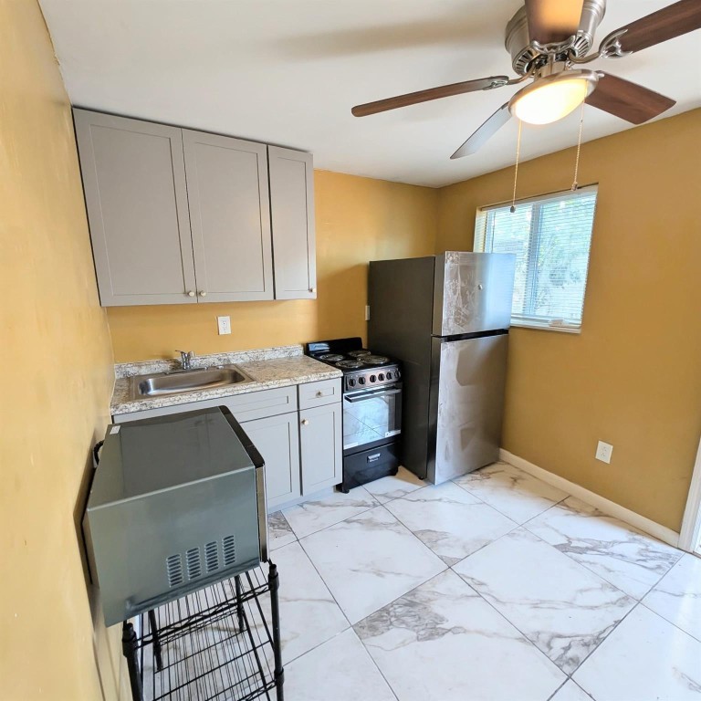 Sunrise Golf Village Sec - Residential Lease