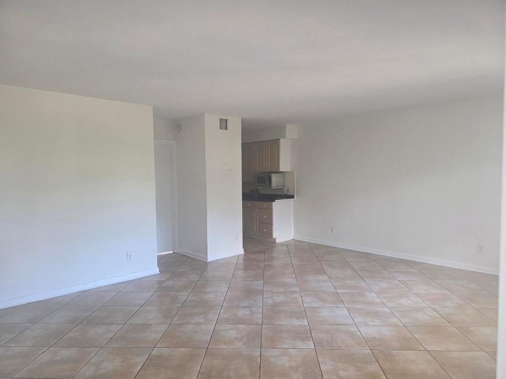 LINDEN ARMS CONDO - Residential Lease