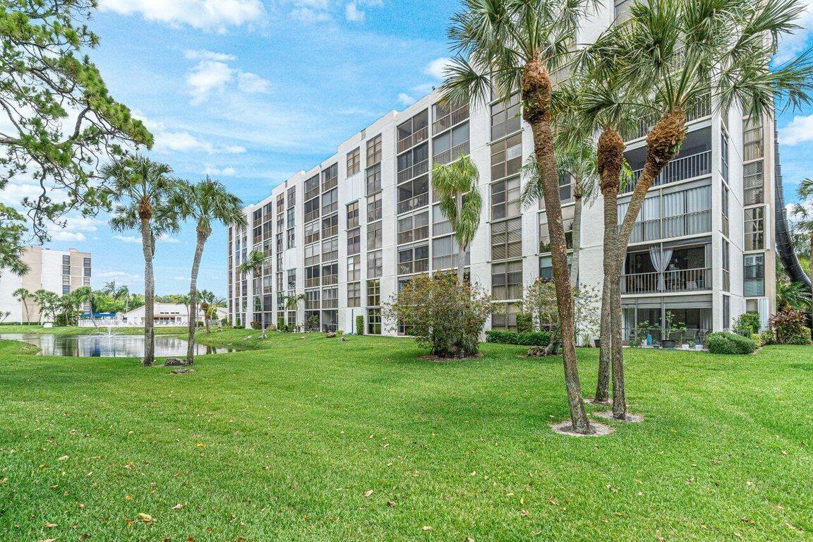 Beautiful three bedroom, 6th floor, SE corner unit with outstanding views of the new Jack Nicklaus designed Via Mizner golf course! Spacious condo at over 1600 sq ft with light, bright wide open layout. The kitchen features granite countertops, stainless steel appliances and an eat-in breakfast nook. Large primary suite with floor to ceiling windows, walk-in closet and an updated bath. Club Royale has outstanding, fiscally sound, on-site management. Covered parking space with a private storage closet. Club Royale is perfectly located right in the heart of Central Boca near shopping and restaurants and a quick drive to the beaches.