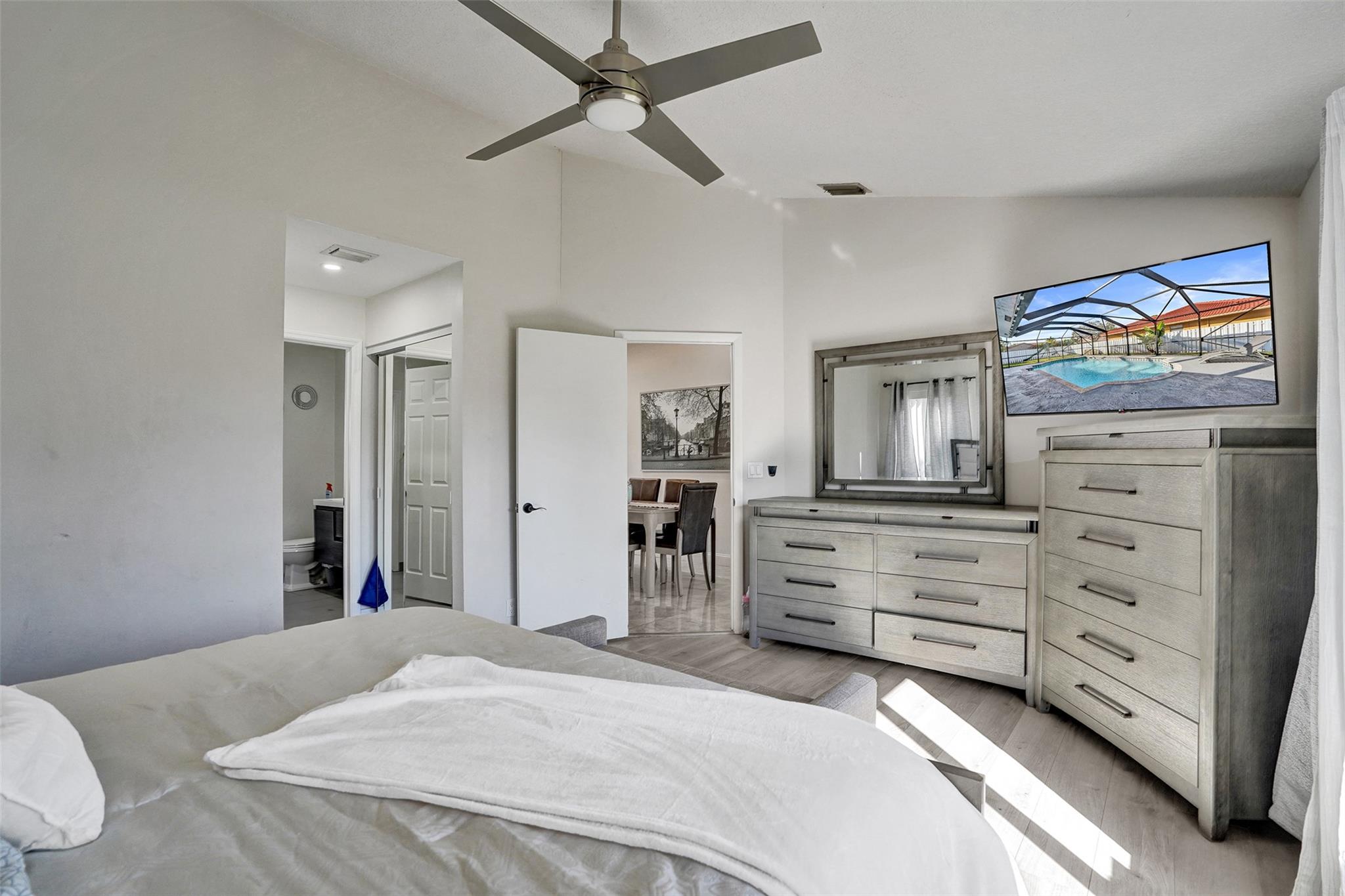 Sunflower Margate 82-38 B - Residential Lease