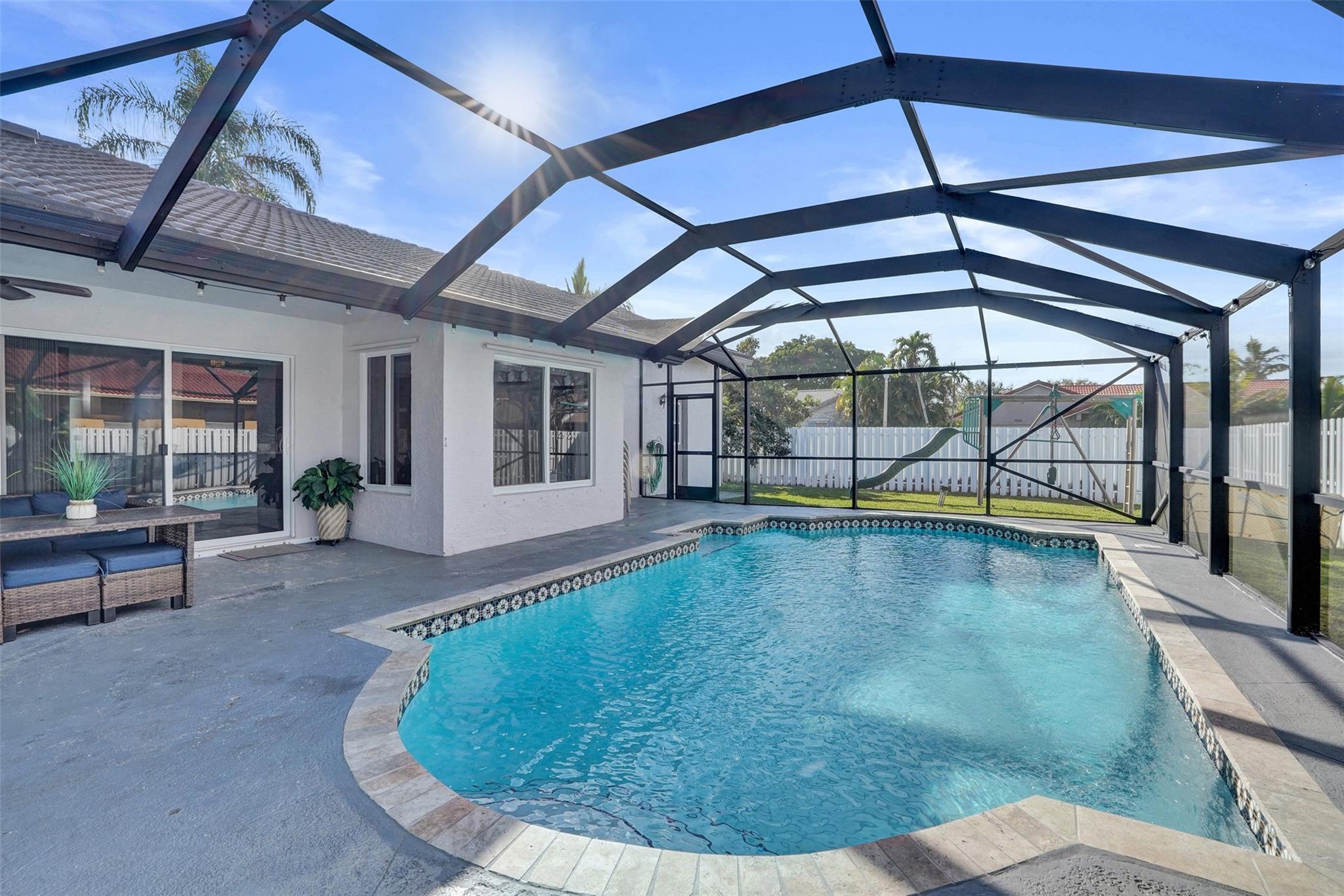 Sunflower Margate 82-38 B - Residential Lease